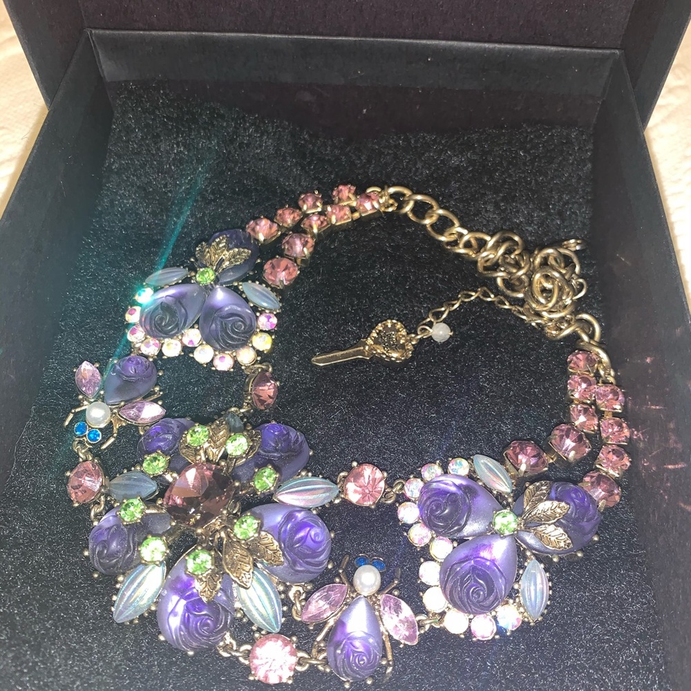 Betsy Johnson BEAUTIFUL necklace